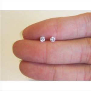 💖 Hypoallergenic Stainless Steel Cubic Zirconia Tiny Earrings 2mm NEW